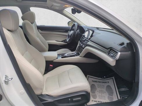 Used 2021 Honda Accord Touring image 25