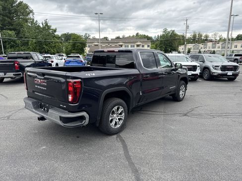 New 2025 GMC Sierra 1500 SLE w/ Preferred Package image 7