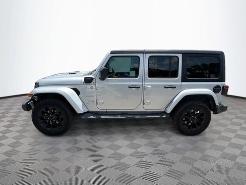 Used 2023 Jeep Wrangler Unlimited Sahara w/ Cold Weather Group AWD/4WD image 9