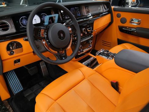 Used 2025 Rolls-Royce Phantom Sedan image 66