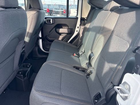 New 2026 Jeep Gladiator Sport AWD/4WD image 23