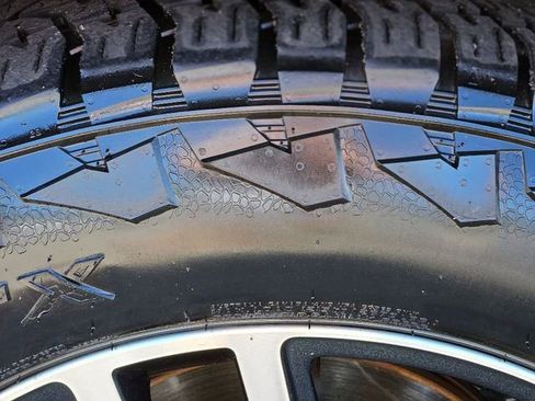 Used 2023 GMC Yukon XL AT4 w/ AT4 Premium Plus Package image 11