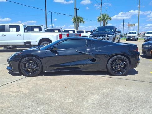 Used 2024 Chevrolet Corvette Stingray Preferred Cpe w/ Stealth Interior Trim Package RWD image 3
