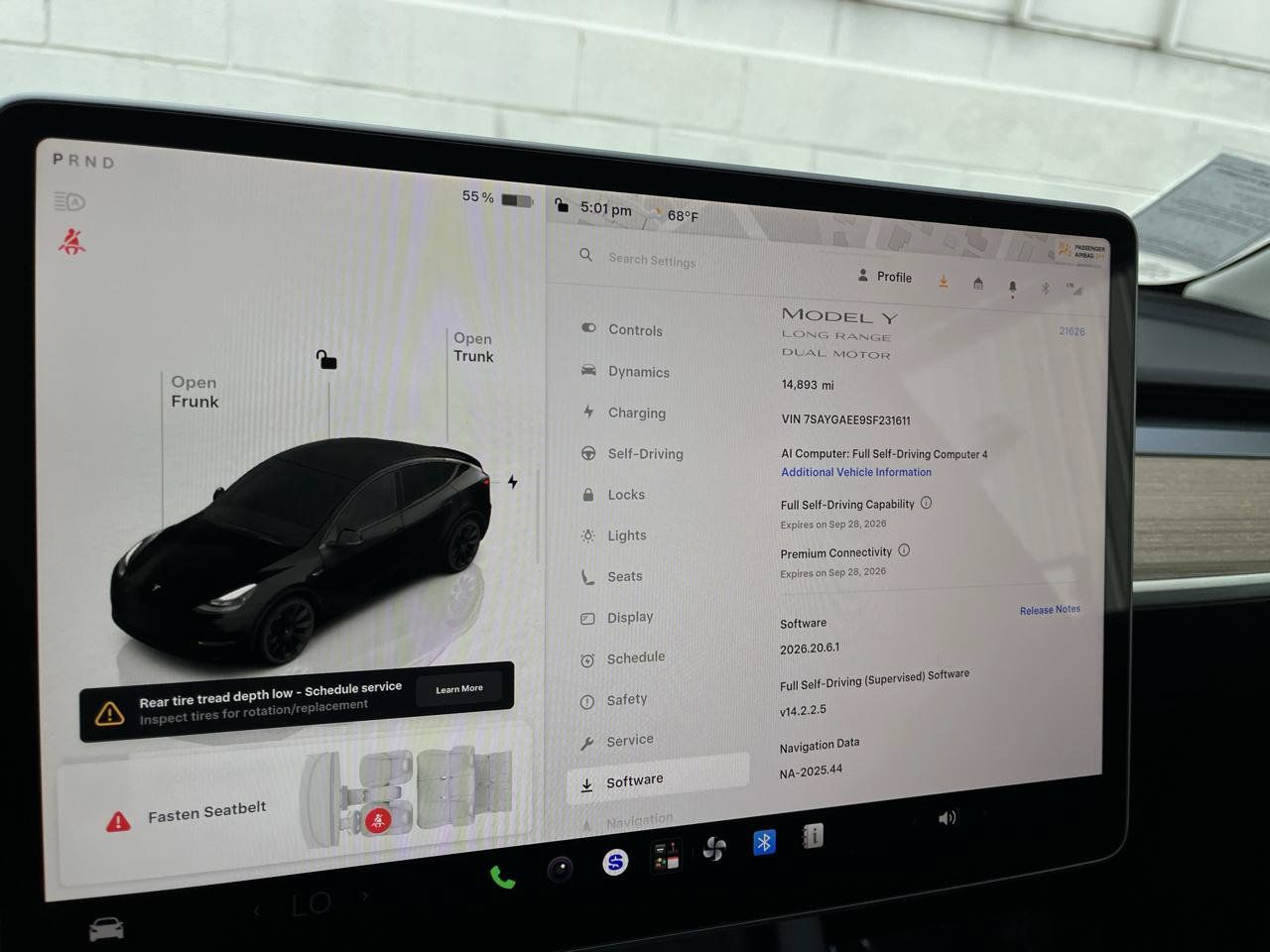 Used 2025 Tesla Model Y Long Range AWD/4WD image 12