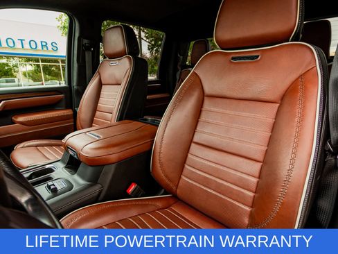 Used 2025 GMC Sierra 3500 Denali Ultimate AWD/4WD image 29