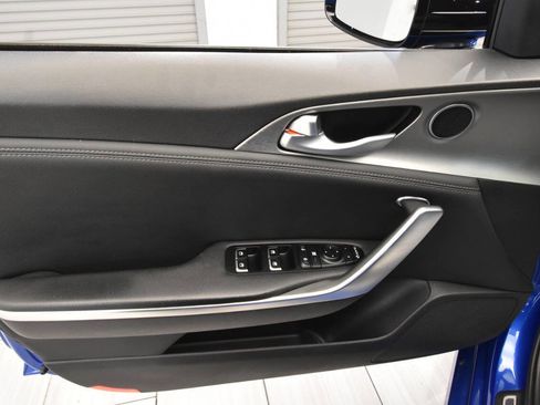 Used 2019 Kia Stinger GT image 13