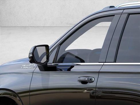 New 2026 Chevrolet Tahoe High Country RWD image 12