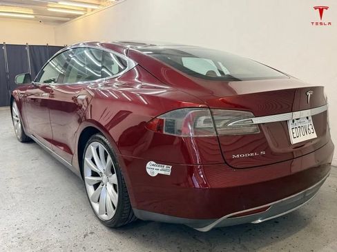Used 2012 Tesla Model S Signature Performance RWD image 4