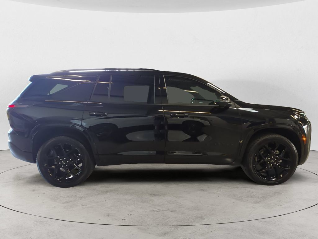 Certified 2025 Chevrolet Traverse RS w/ LPO, Floor Liner Package AWD/4WD image 4