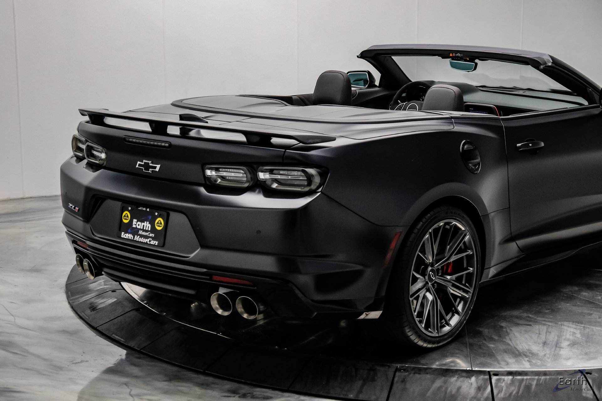 Used 2024 Chevrolet Camaro ZL1 RWD image 25