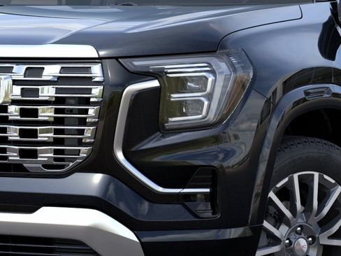 New 2026 GMC Terrain Denali w/ LPO, Floor Liner Package AWD/4WD image 10