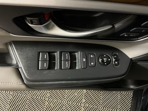 Used 2020 Honda CR-V EX-L image 19