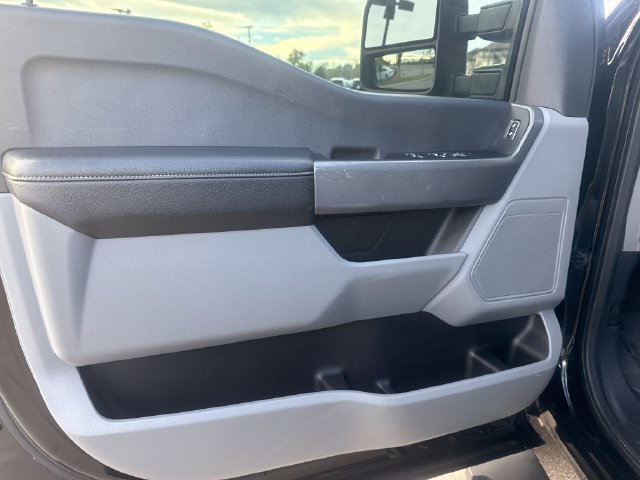 Used 2023 Ford F250 XL w/ STX Appearance Package AWD/4WD image 10