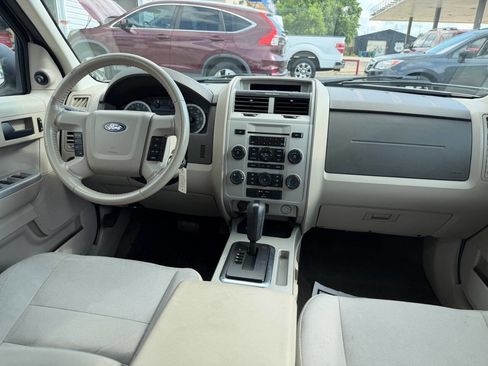 Used 2011 Ford Escape XLT FWD image 12
