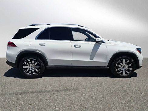 Used 2024 Mercedes-Benz GLE 350 4MATIC image 2