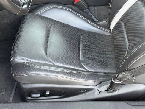 Certified 2020 Chevrolet Camaro LT image 30