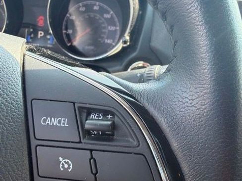Used 2021 Mitsubishi Outlander Sport SE FWD image 11