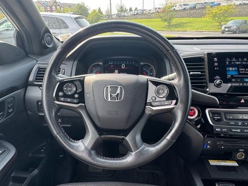 Used 2022 Honda Pilot Black Edition image 16