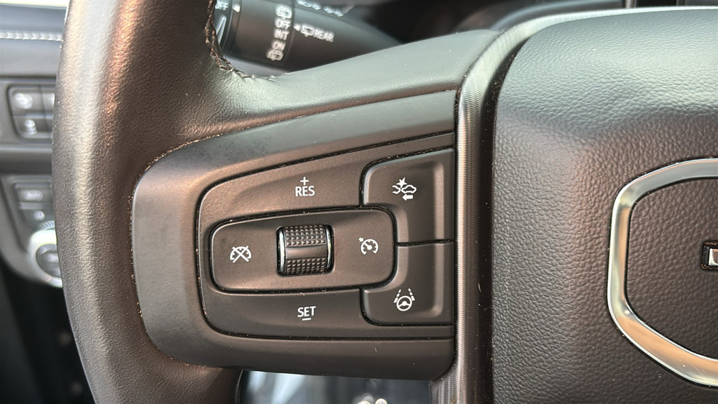 Used 2023 GMC Yukon Denali Ultimate AWD/4WD image 21