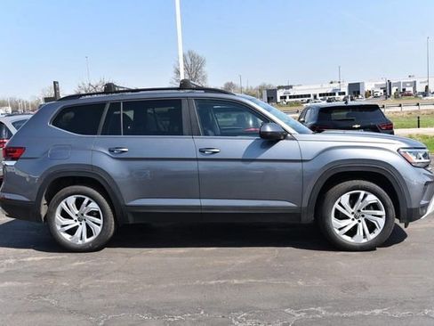 Certified 2023 Volkswagen Atlas SE image 5