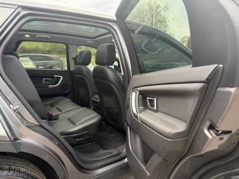 Used 2016 Land Rover Discovery Sport HSE image 15