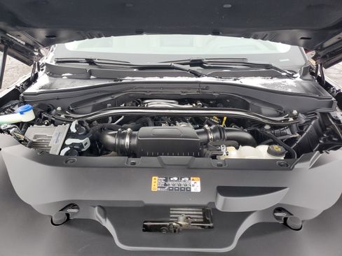 Certified 2023 Lincoln Aviator Reserve w/ Equipment Group 201A image 8