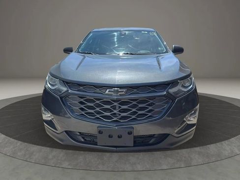 Used 2020 Chevrolet Equinox LS w/ LS Convenience Package image 2