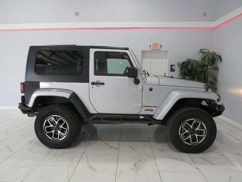 Used 2009 Jeep Wrangler Sahara w/ Trailer Tow Group image 2