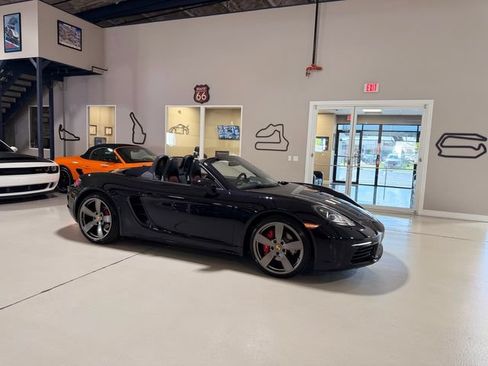 Used 2018 Porsche 718 Boxster S RWD image 88