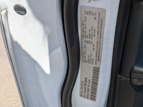 Used 2021 Jeep Grand Cherokee L Laredo w/ Luxury Tech Group I image 33