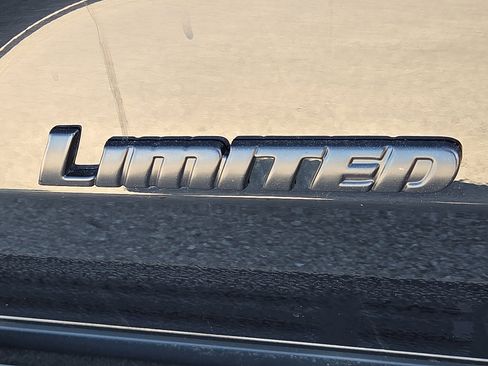 Used 2024 Toyota Sequoia Limited image 8