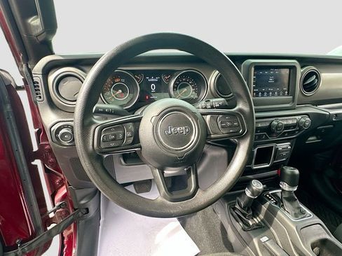 Used 2022 Jeep Wrangler Sport image 12