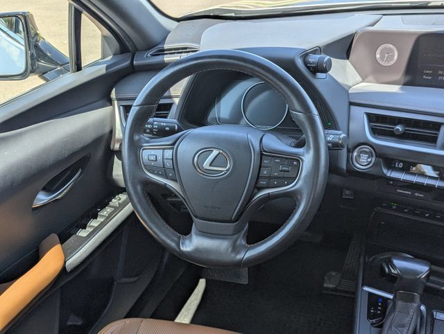 Used 2021 Lexus UX 200 w/ Premium Package FWD image 14