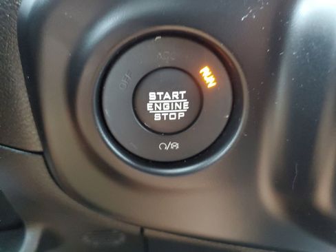 Used 2022 Jeep Wrangler Unlimited Rubicon AWD/4WD image 24