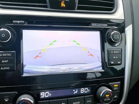 Used 2018 Nissan Altima 2.5 SL w/ 2.5 SL Technology Package image 23