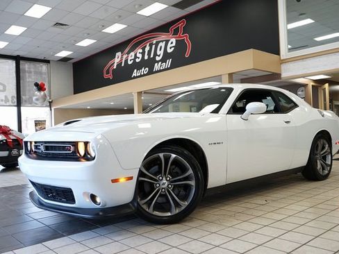 Used 2020 Dodge Challenger R/T image 19