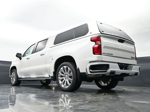 Used 2020 Chevrolet Silverado 1500 High Country AWD/4WD image 41