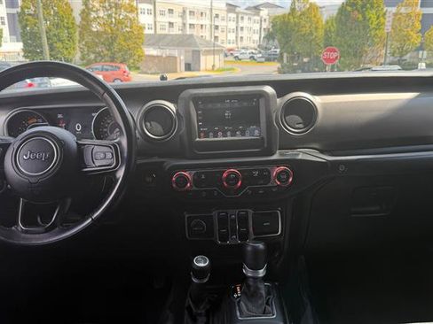 Used 2021 Jeep Gladiator Sport AWD/4WD image 19
