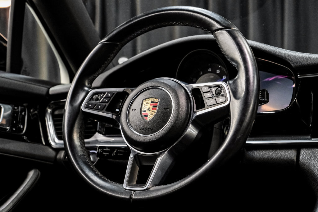 Used 2017 Porsche Panamera 4 AWD/4WD image 15