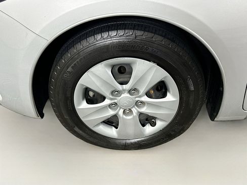 Used 2017 Kia Forte LX FWD image 11