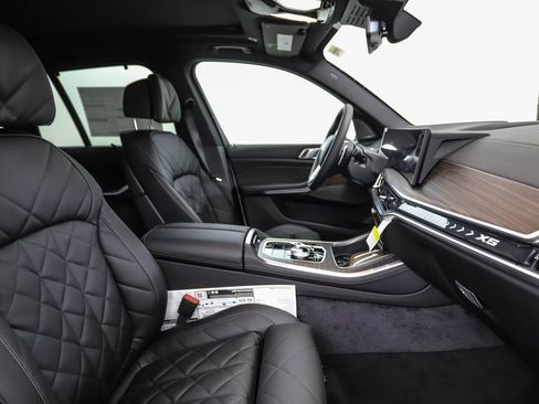 New 2026 BMW X5 xDrive40i w/ Executive Package image 30