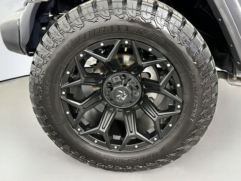 Used 2020 Jeep Wrangler Unlimited Sport S AWD/4WD image 34