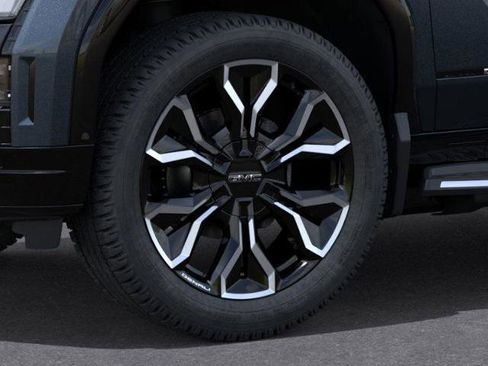 New 2025 GMC Sierra EV Denali image 9