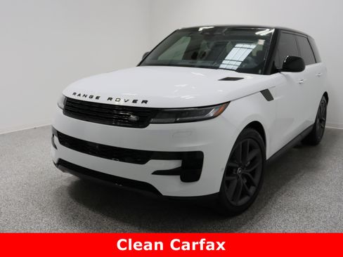 Used 2024 Land Rover Range Rover Sport SE image 2