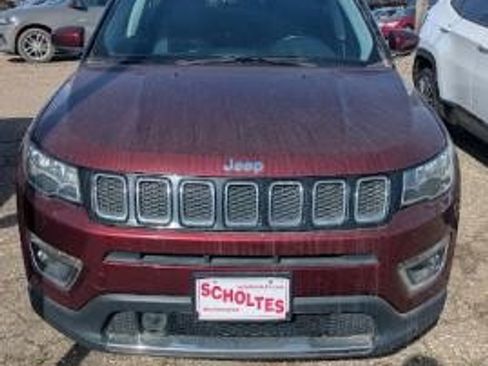 Used 2021 Jeep Compass Limited image 3