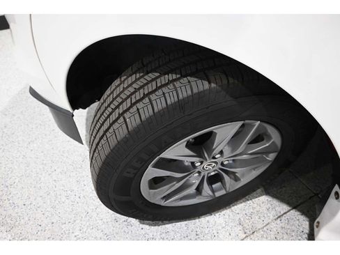 Used 2022 Toyota Sienna LE AWD/4WD image 11