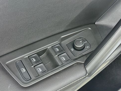 Used 2024 Volkswagen Tiguan S FWD image 17