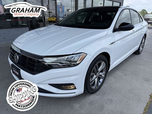 Used 2021 Volkswagen Jetta R-Line FWD image 1