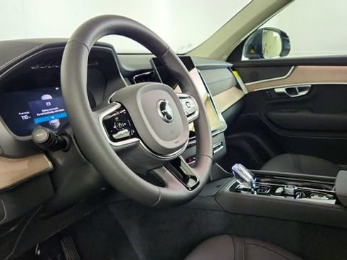 New 2026 Volvo XC90 B6 Plus w/ Protection Package AWD/4WD image 12
