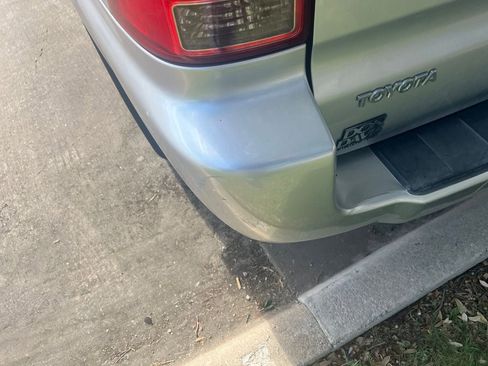 Used 2007 Toyota 4Runner SR5 RWD image 3